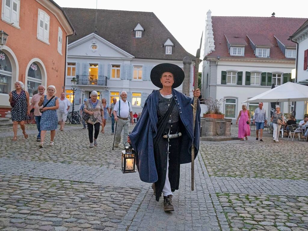 Nachtwchterin Karla Krau fhrte von einem Museum zum anderen und hatte unterwegs viel zu erzhlen.