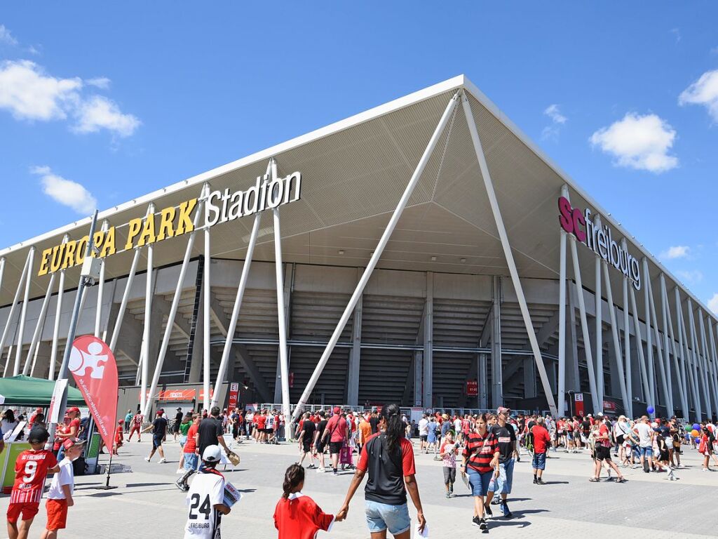 Impressionen vom groen Fan- und Familienfest des SC Freiburg zur Erffnung der Saison.<?ZP?>
