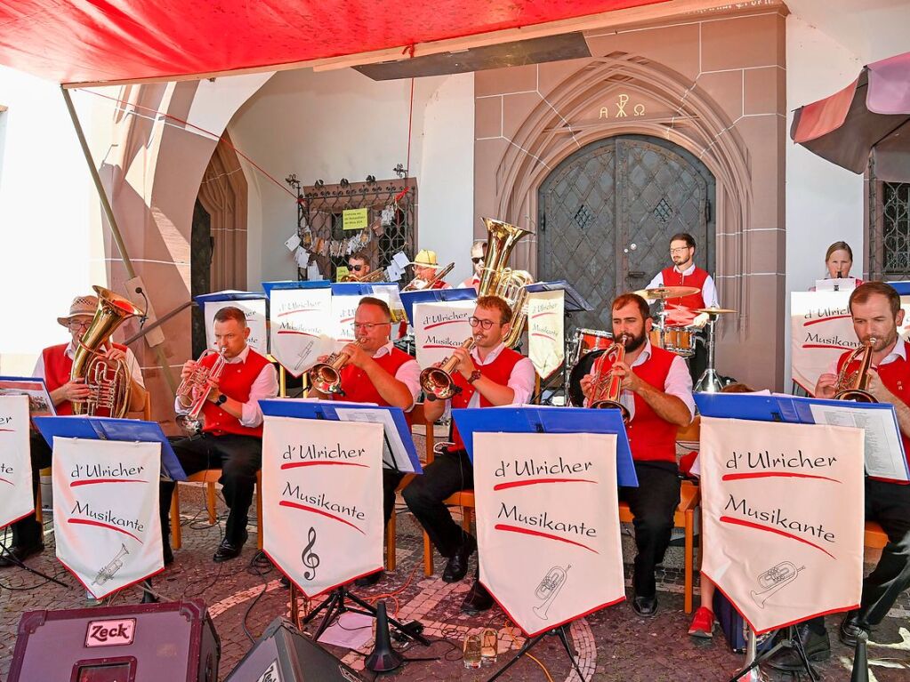 Beim Lorenzemrt-Hock in Ehrenstetten wurde gefeilscht, gefeiert und musiziert. Besonderer Hhepunkt war das traditionelle Entenrennen am Sonntag.