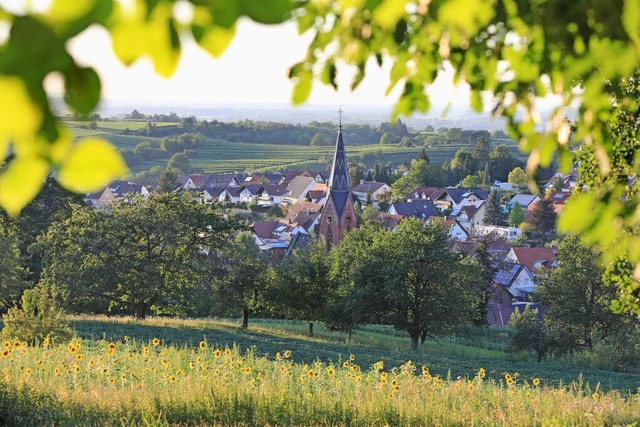 Idyllische Aussichten gibt es einige, etwa auf Oberweier.  | Foto: Christoph Breithaupt