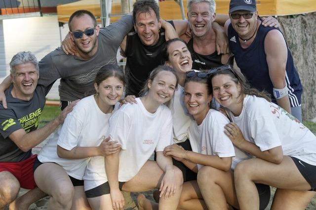 Zahlreiche Teams beim Beachvolleyball-Turnier