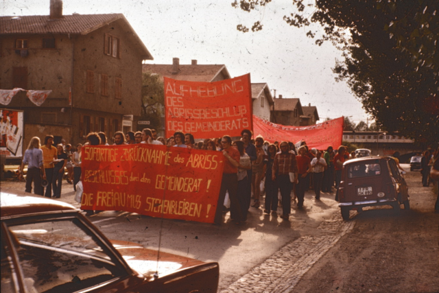 Die Angst vor dem Abriss der Freiau-Siedlung fhrte Mitte der 70er Jahre zu Hausbesetzungen in Freiburg