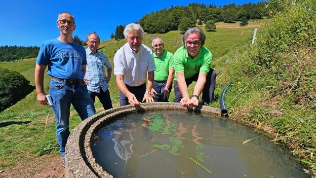 Kostbares Nass am Belchen: die Brgerm...elchen-Sdhang, die nur noch trpfelt.  | Foto: Gerald Nill