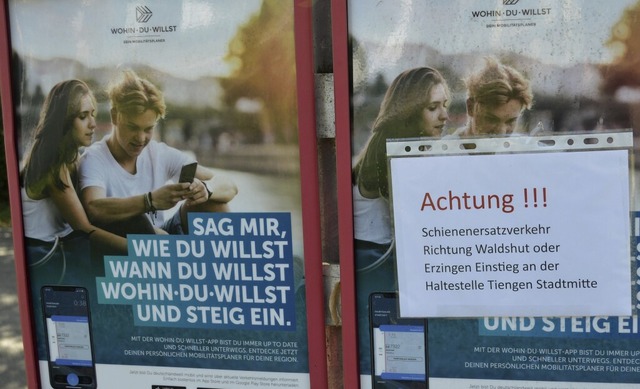 Der Zettel am Bahnhof Tiengen hat&#821...ier, sondern von der Stadtmitte aus.    | Foto: Gregor Mller