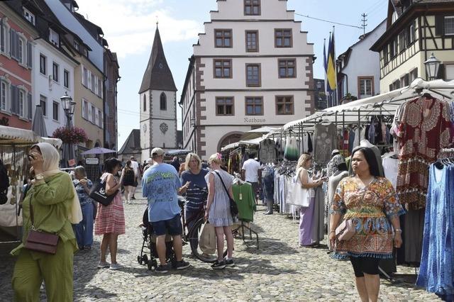 Besucher des Jahrmarktes trotzten der Sommerhitze