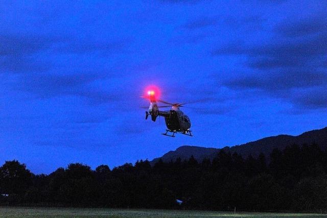 Nach Messerattacke: Nchtliche Ttersuche mit dem Polizeihubschrauber im Rebland