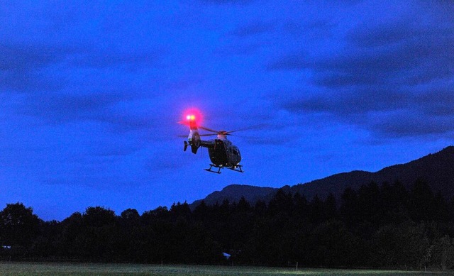 Nchtliche Ttersuche mittels Polizeihubschrauber (Symbolbild)  | Foto: Stefan Puchner