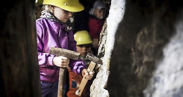 Den Stollen im Besuchsbergwerk knnen ... kleine Gste entdecken. <Fett></Fett>  | Foto: Besuchsbergwerk Teufelsgrund