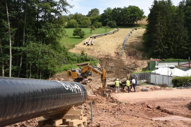 Besuch auf der Pipeline-Baustelle: Wie biegsam sind vier Tonnen schwere Stahlrohre?