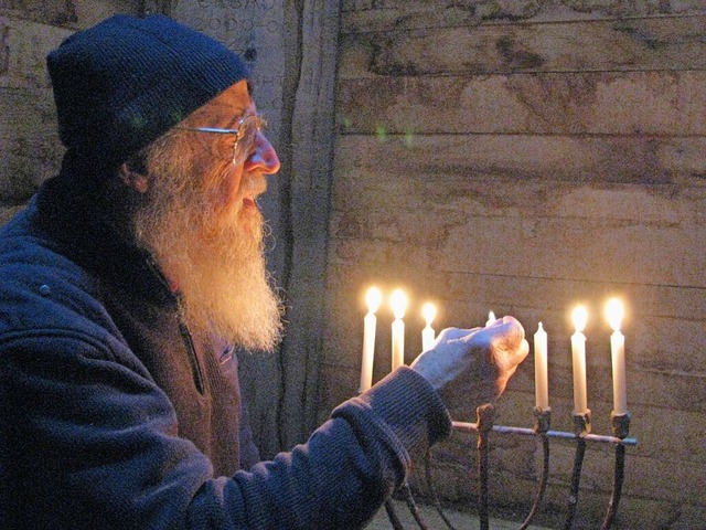 Franz Gutmann in seiner Hauskapelle auf dem Stohren  | Foto: Manfred Lange