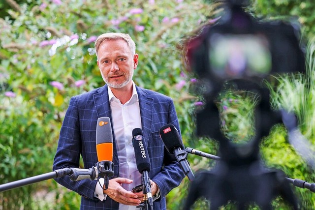 In dem Brief von Minister Lindner hei...ine Finanzierung gesichert ist&#8220;.  | Foto: Christoph Reichwein (dpa)