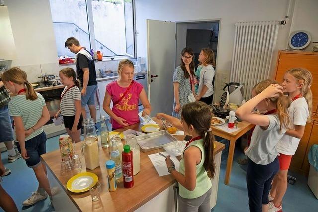 Bckerei, Grtnerei, Tonwerkstatt - Kinder begeistert von 