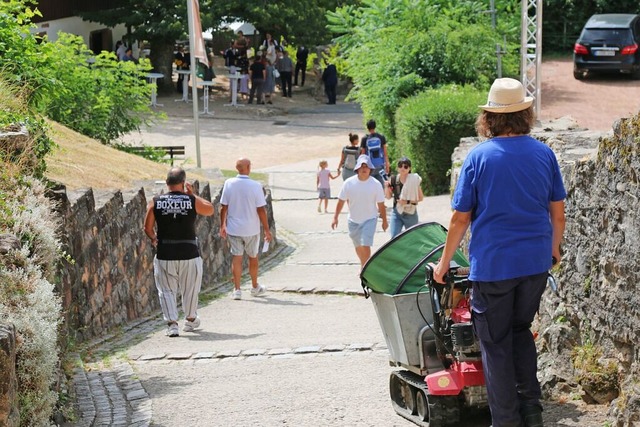 Unterhaltungsarbeiten und Ausflugsbetrieb laufen parallel.  | Foto: Katharina Kubon