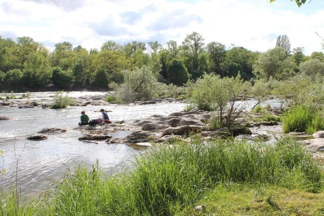 Ein Sommertag in Efringen-Kirchen: Wasser, Wein und Wanderwege