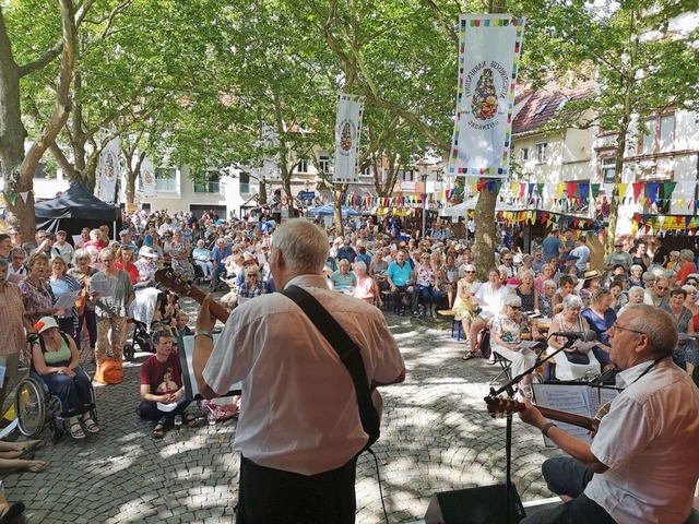 Das Querbeetsingen beim Offenburger Fr... werden kann als zum Parken von Autos.  | Foto: Ralf Burgmaier