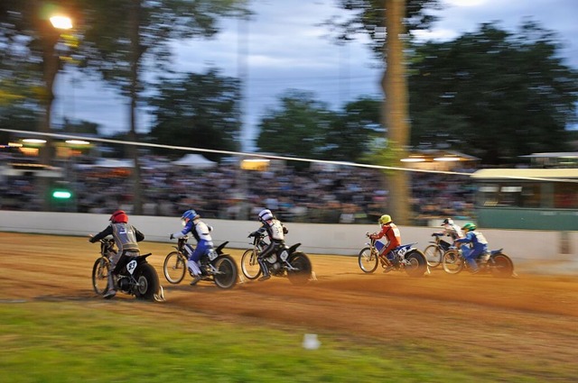 Die Speednight 2024 in Hertingen ist d...nen, das der MSC Rebland veranstaltet.  | Foto: Jutta Schtz