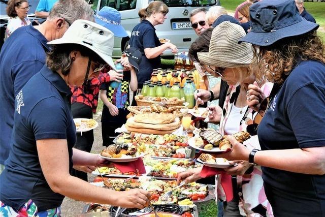 Pfiffiges Picknick rund um den Pavillon zum 40. Jahrestag