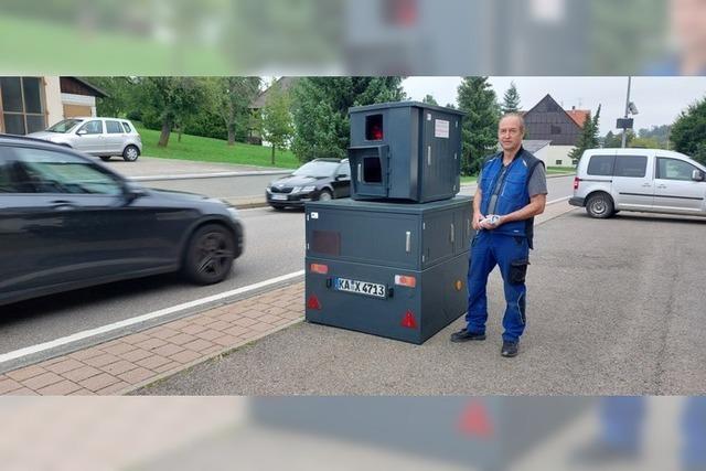 Landkreis Waldshut stellt Blitzer auf: Wer zu schnell durch Mnchingen fhrt, muss zahlen