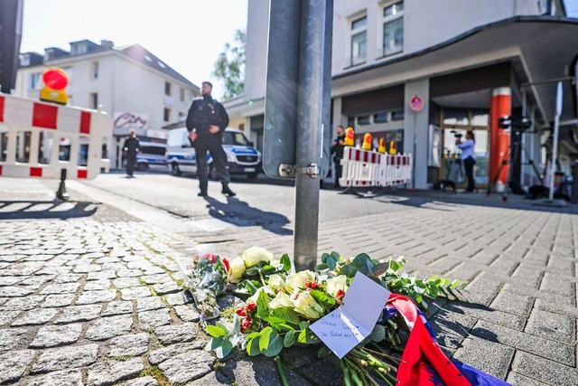 Nach der Messerattacke auf dem Solinge...t es Todesopfer und Verletzte gegeben.  | Foto: Christoph Reichwein (dpa)