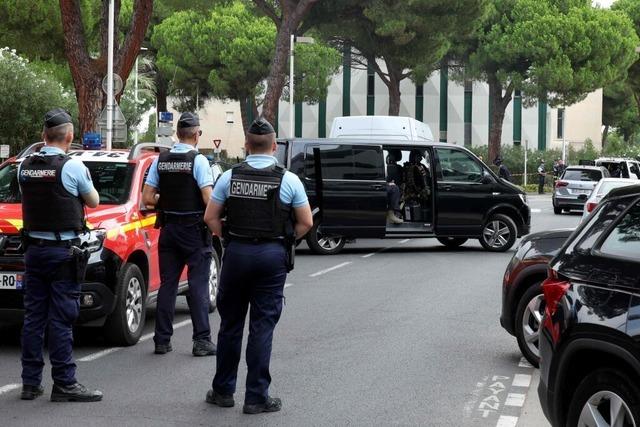 Terrorverdacht nach Explosion vor einer Synagoge in Sdfrankreich - Ermittlungen laufen