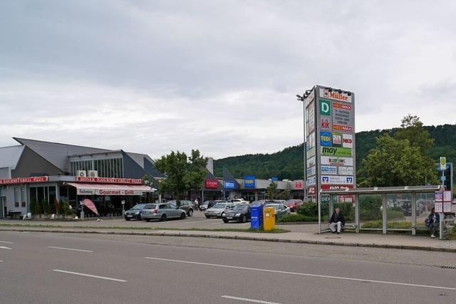 In Laufenburg kommt ein Postcontainer in den Laufenpark