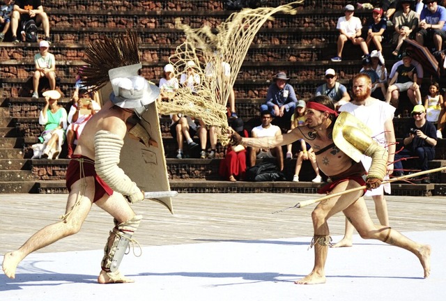 Schwerter, Seile, Gabeln gehrten zu den Waffen bei den Gladiatorenkmpfen.  | Foto: Rolf Reimann