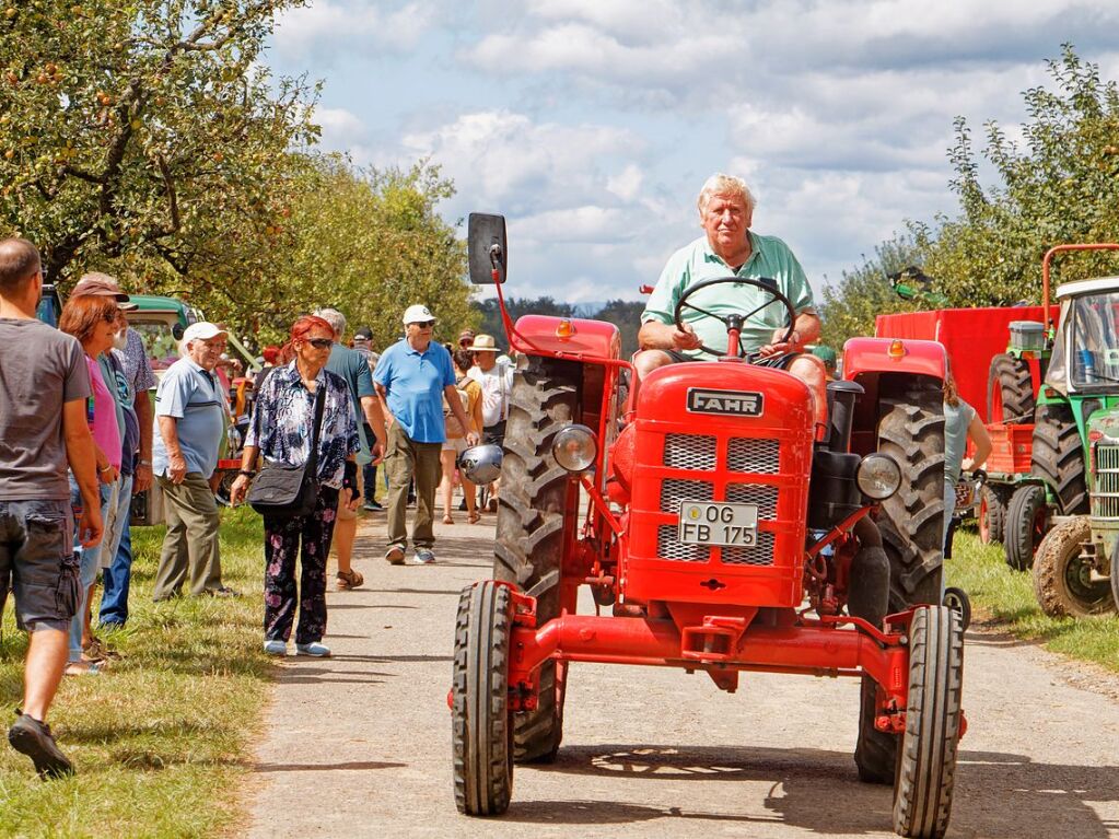 Szenen vom 34. Bulldog- und Oldtimertreffen der Bulldog- und Schlepperfreunde Oberhausen am Sonntag.