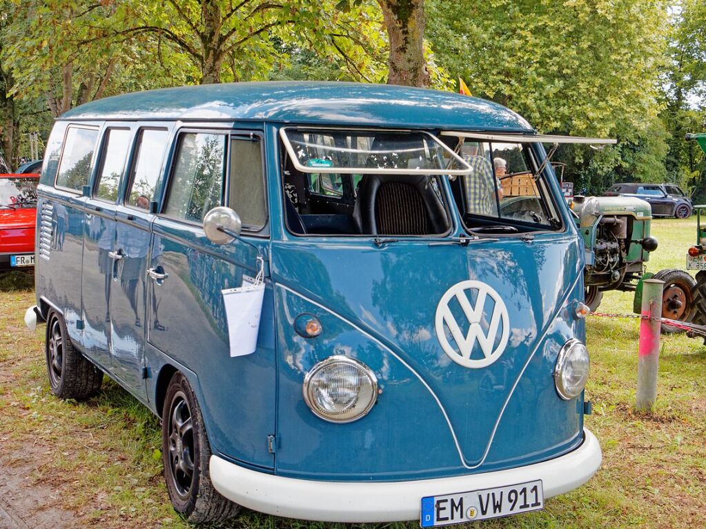 Ein schmucker VW T1 mit besonderen inneren Werten - einem 250 PS starken Porsche-Motor