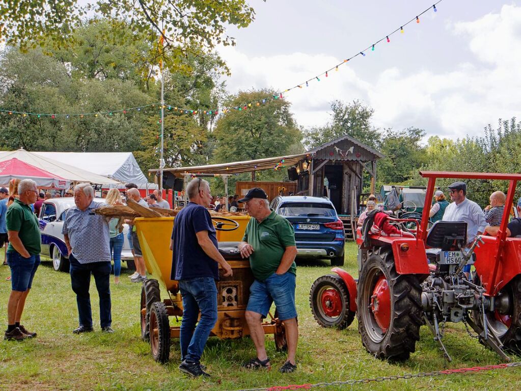 Szenen vom 34. Bulldog- und Oldtimertreffen der Bulldog- und Schlepperfreunde Oberhausen am Sonntag.