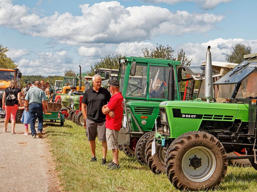 Szenen vom 34. Bulldog- und Oldtimertreffen der Bulldog- und Schlepperfreunde Oberhausen am Sonntag.