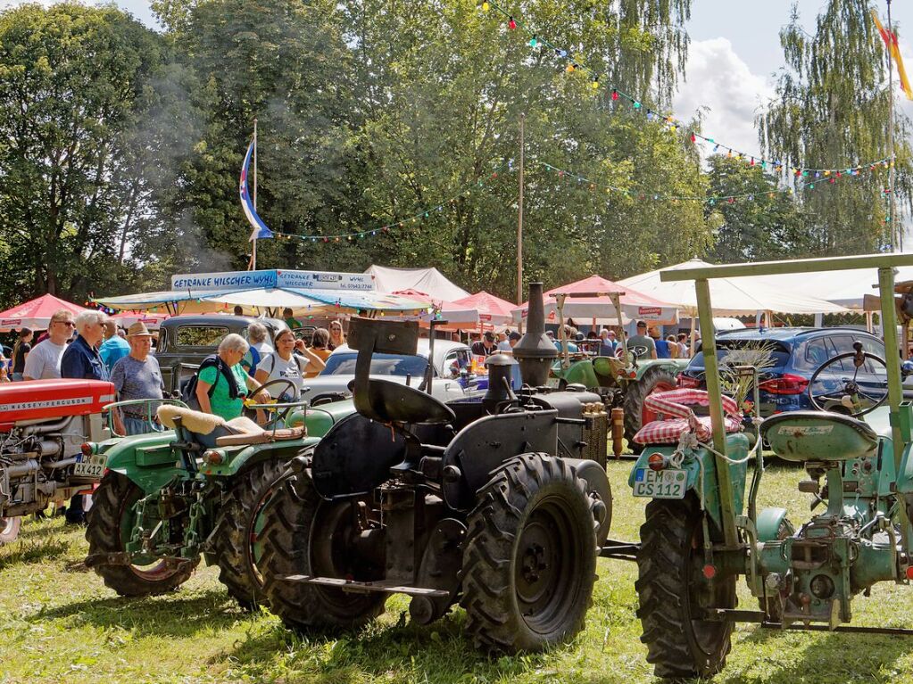 Szenen vom 34. Bulldog- und Oldtimertreffen der Bulldog- und Schlepperfreunde Oberhausen am Sonntag.