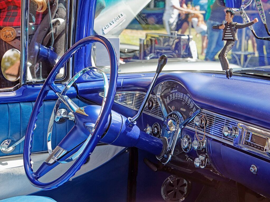 Viel bestaunt und fotografiert wurde dieser schmucke Chevrolet Bel Air - natrlich mit passenden Accessoires.