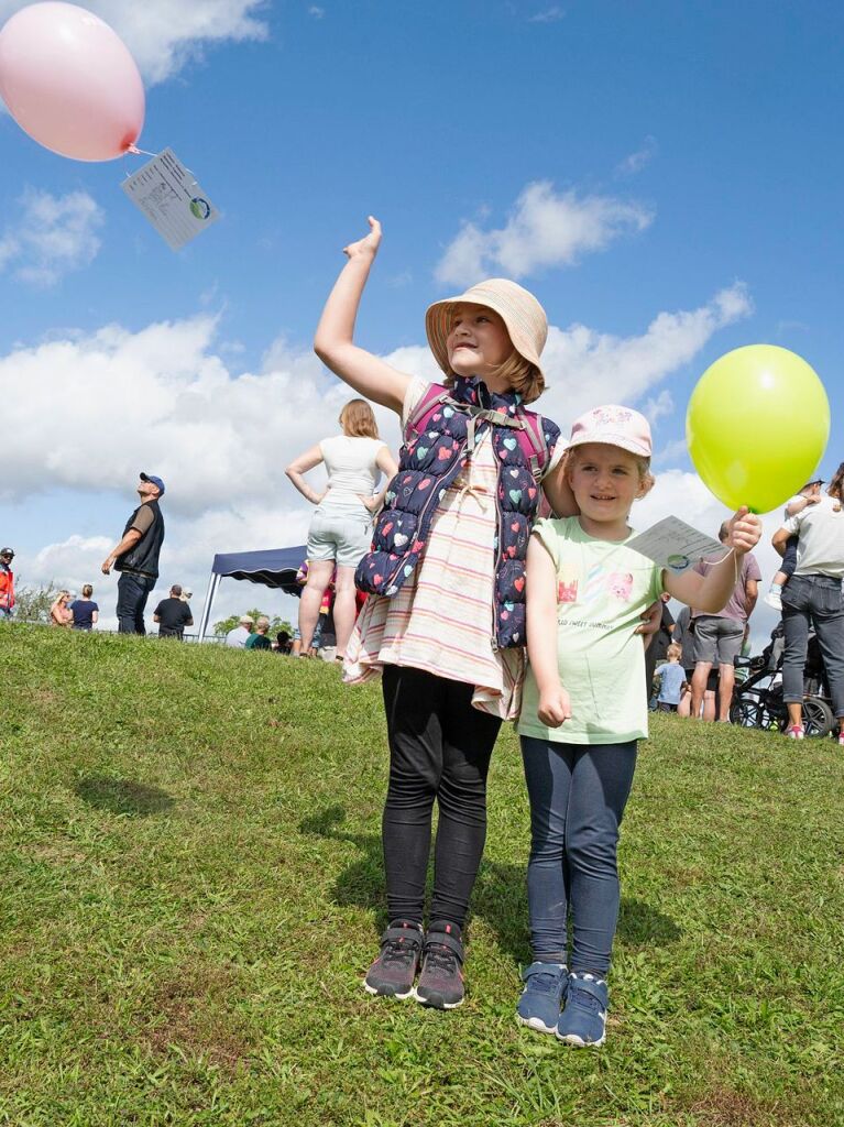 Die Kinder hatten viel Spa beim Luftballonwettbewerb.