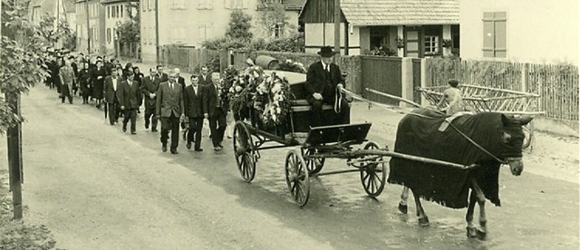 Ein Leichenzug in Kappel (undatiert); ...halle wurde die Tradition eingestellt.  | Foto: Archiv Arbeitskreis Historie