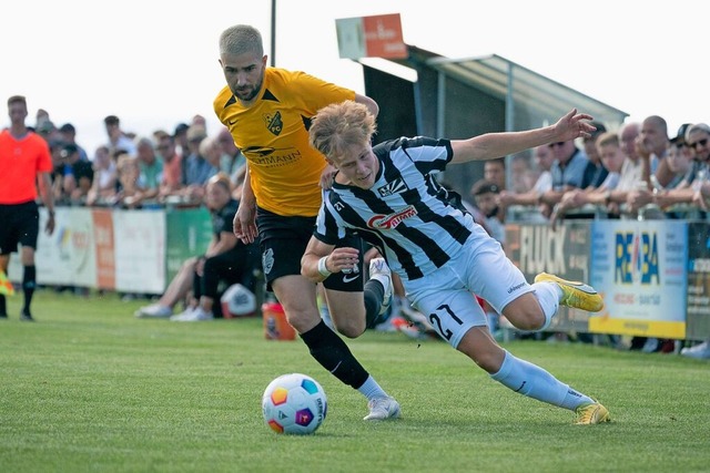 Nach Krften gewehrt haben sich der FC...Salem in der Landesliga am Wochenende.  | Foto: IMAGO/Eibner-Pressefoto/Patrick Hipp