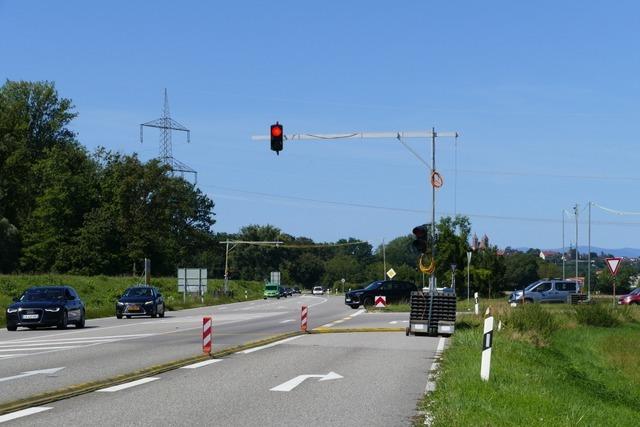 Ungewhnliche B31-Ampel vor Breisach soll Einmndung sichern - schon drei Unflle