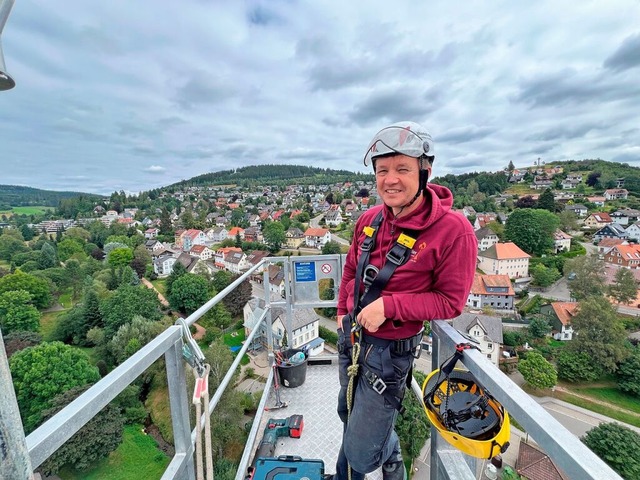 Dem Himmel ein ganze Stck nher: Thom...bei den Arbeiten am Neustdter Mnster  | Foto: Tanja Bury