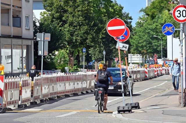 Durchfahrtsverbot fr die Lehener Strae in Freiburg interessiert Radler wenig