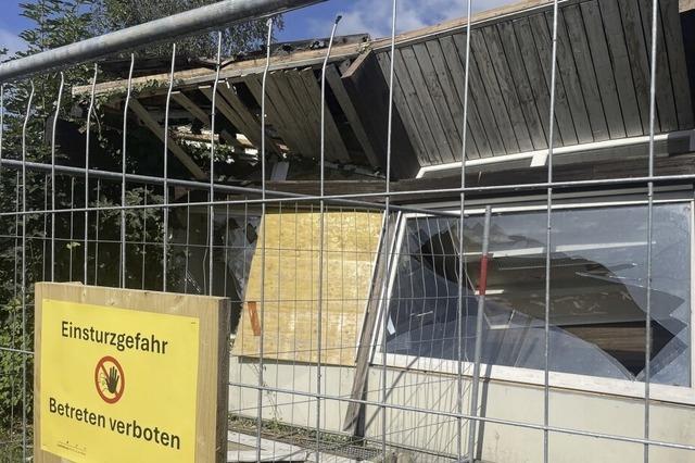 Dach des ehemaligen Kindergartens eingestrzt