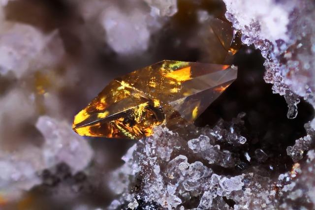 Der Kaiserstuhl ist ein Paradies fr Mineralogen wie den Breisacher Bernd Gassmann