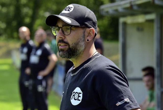 Der Trainer des Maisterschaftsfavoriten aus Emmendingen: Pascal Spri  | Foto: Daniel Thoma