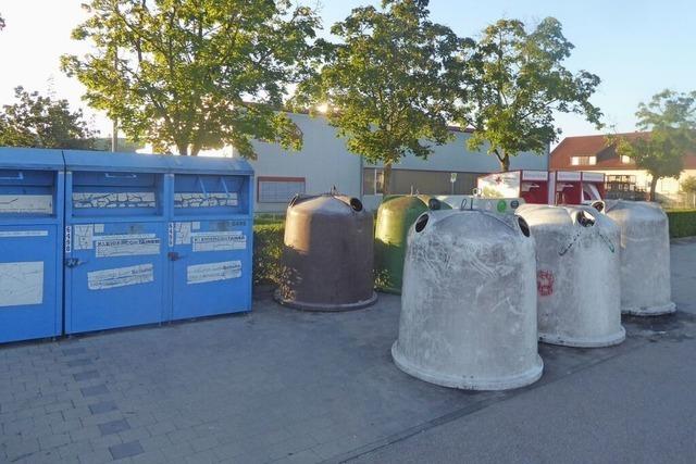 Mll bei den Glascontainern sorgt in Btzingen - und anderen Orten - fr rger