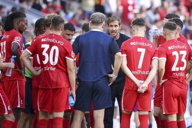 Julian Schuster's squad is set - at least for the duration of the first half of the season. | Photo: IMAGO/Grant Hubbs