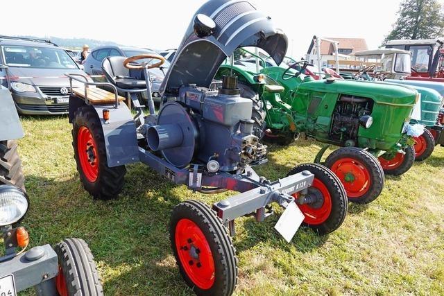 Zweitaktklang und Benzingeruch beim Oldtimertreffen inr Rickenbach-Htten