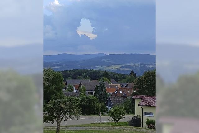 Wolke mit Durchblick