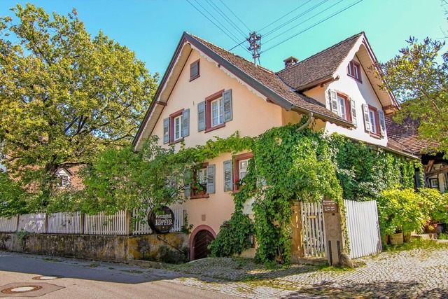 Das malerische Haupthaus der Winzerfamilie Kpfer in Staufen-Grunern  | Foto: Joachim Ott