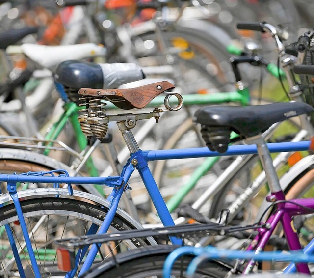 Das Fahrrad ist ntzlich, geachtet &#8211; und geliebt.  | Foto: Hendrik Schmidt (dpa)