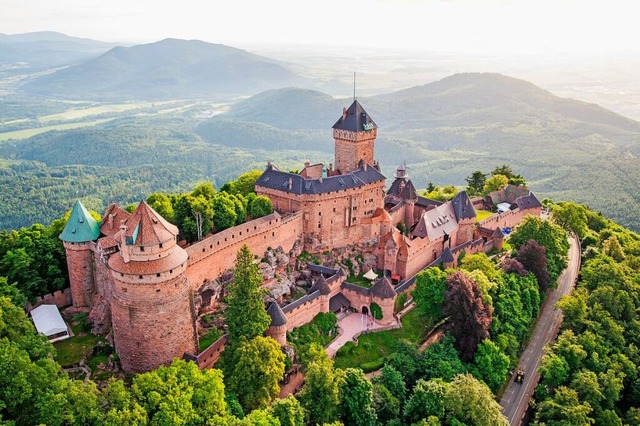 Thront majesttisch ber dem Elsass: die Hohknigsburg  | Foto: Tristan Vuano (Alsace Destination Tourisme)