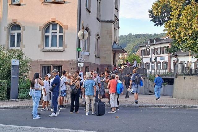 Zug erfasst in Dogern Mann an der Bahnsteigkante