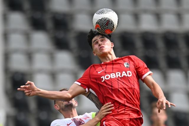 Newsblog: Perfekter Hattrick! Startelf-Debtant berzeugt beim Testspiel des SC Freiburg gegen Basel